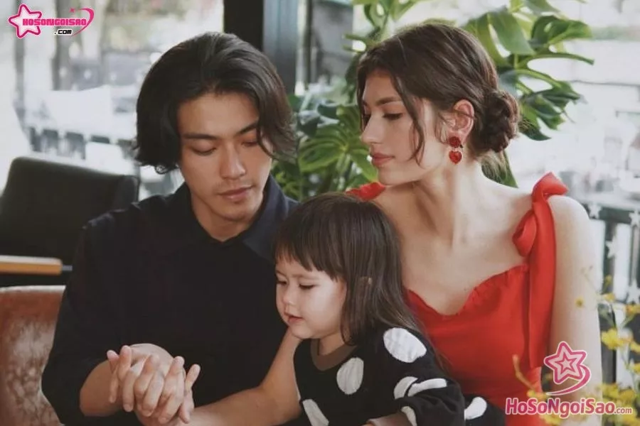 Gia đình nhỏ hạnh phúc của Karina