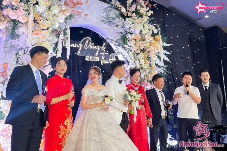 Đám cưới của Quang Dũng và Thu Hà nhận được sự ủng hộ của hai bên gia đình