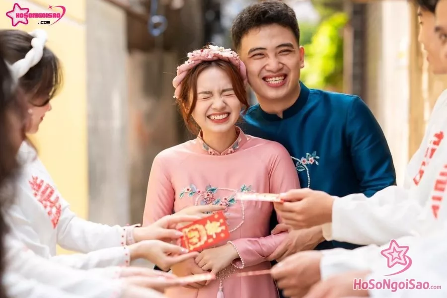 Đám hỏi của Đặng Thu Hà cùng bạn trai