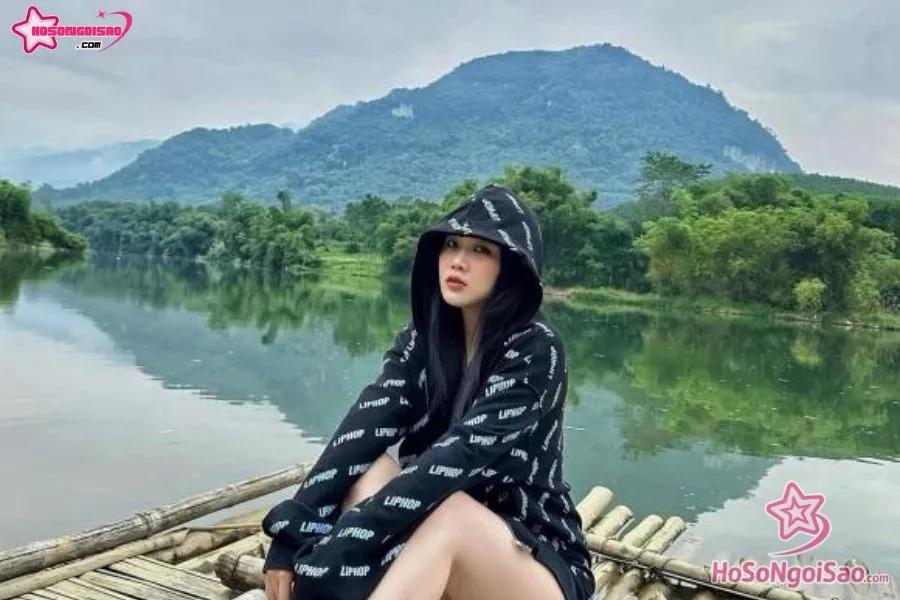 Hình ảnh hot girl Hoàng Anh Ốc