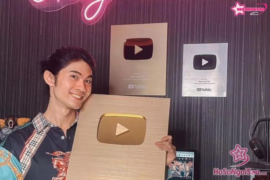 Huy Idol nhận nút vàng Youtube trong hơn 8 tháng hoạt động
