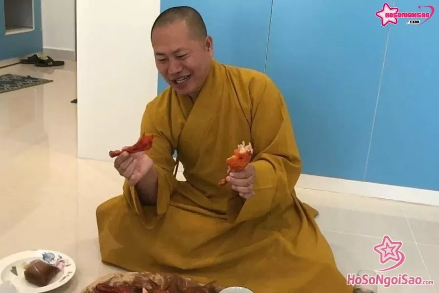 Thích Tâm Phúc chỉ mới quy y chưa xuất gia