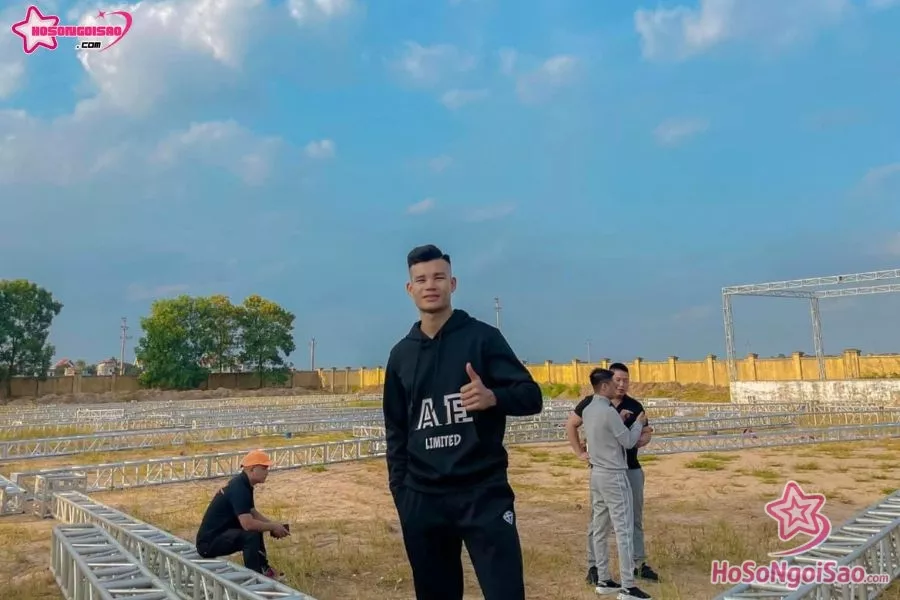 Hình ảnh chàng trai Hải Idol