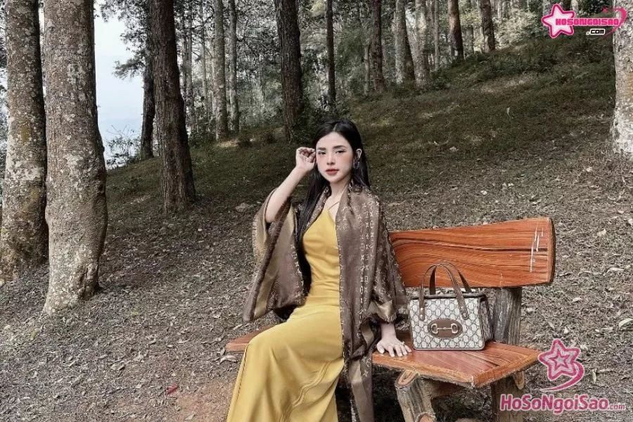 Hình ảnh hotgirl Phạm Ngọc Linh