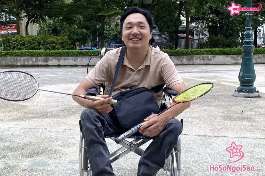 Tiểu sử Xe lăn Vlog