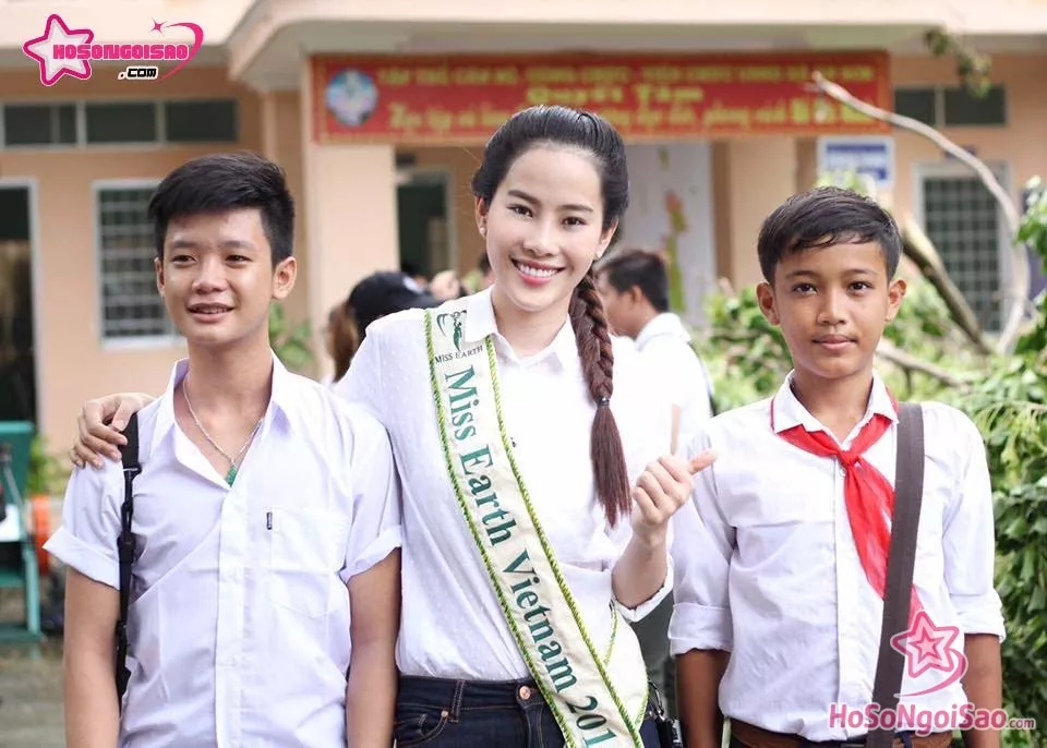 Nam Em tích cực hoạt động từ thiện khi tại vị