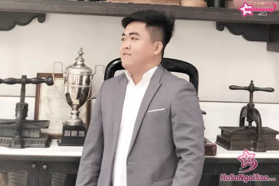 Đời tư Nguyễn Sin