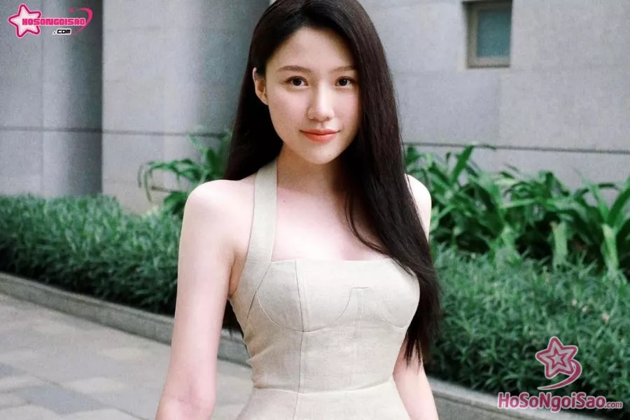 Hình ảnh nữ diễn viên Uyển Ân 