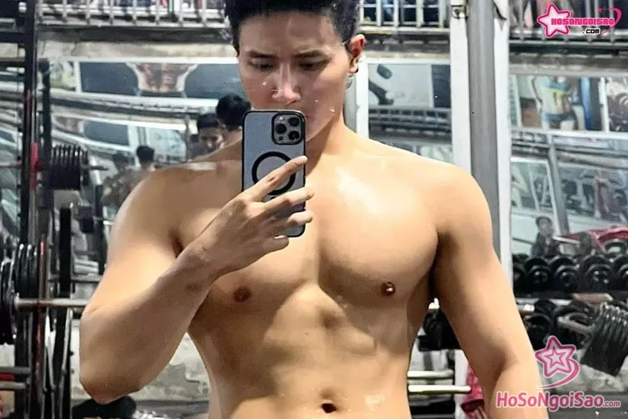 Khoa Vương
