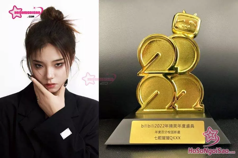 Vương Chí Hân nhận cup Bilibili