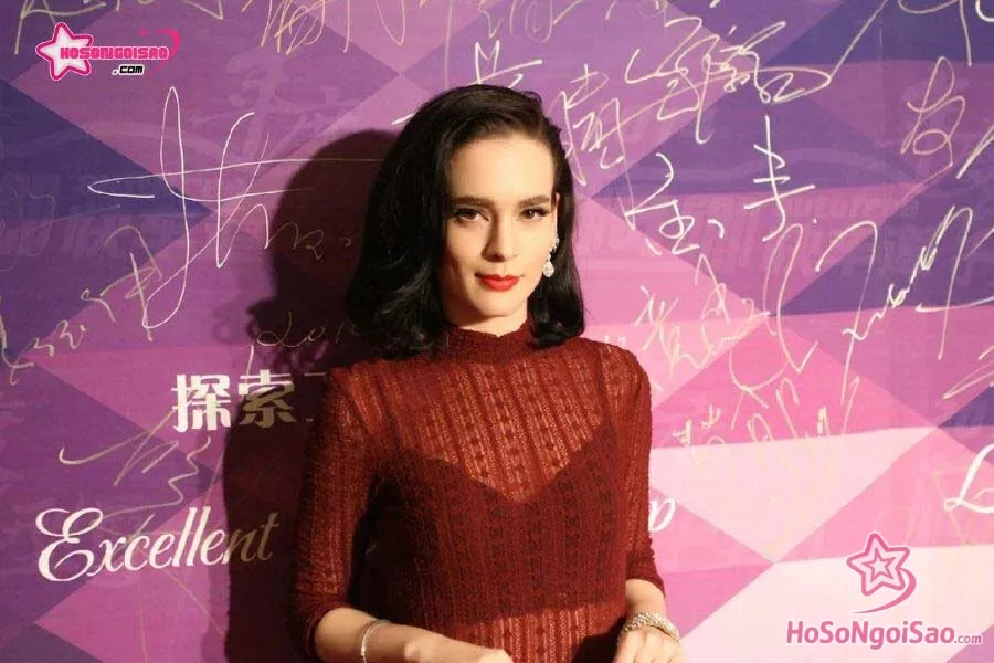 Annie Đường Bá Hổ
