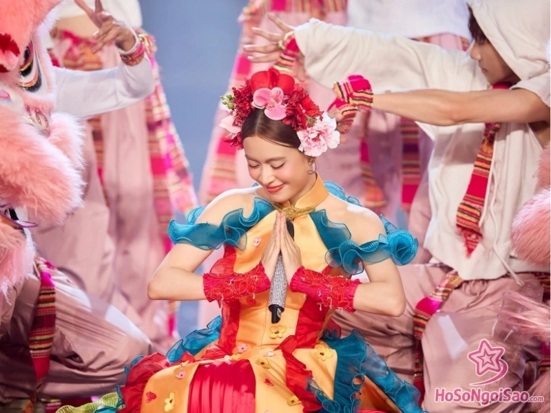 Hoang Thuy Linh 4 Hoàng Thùy Linh là ai? Tiểu sử, sự nghiệp, đời tư và cuộc sống mới nhất Hoàng Thùy Linh là ai?