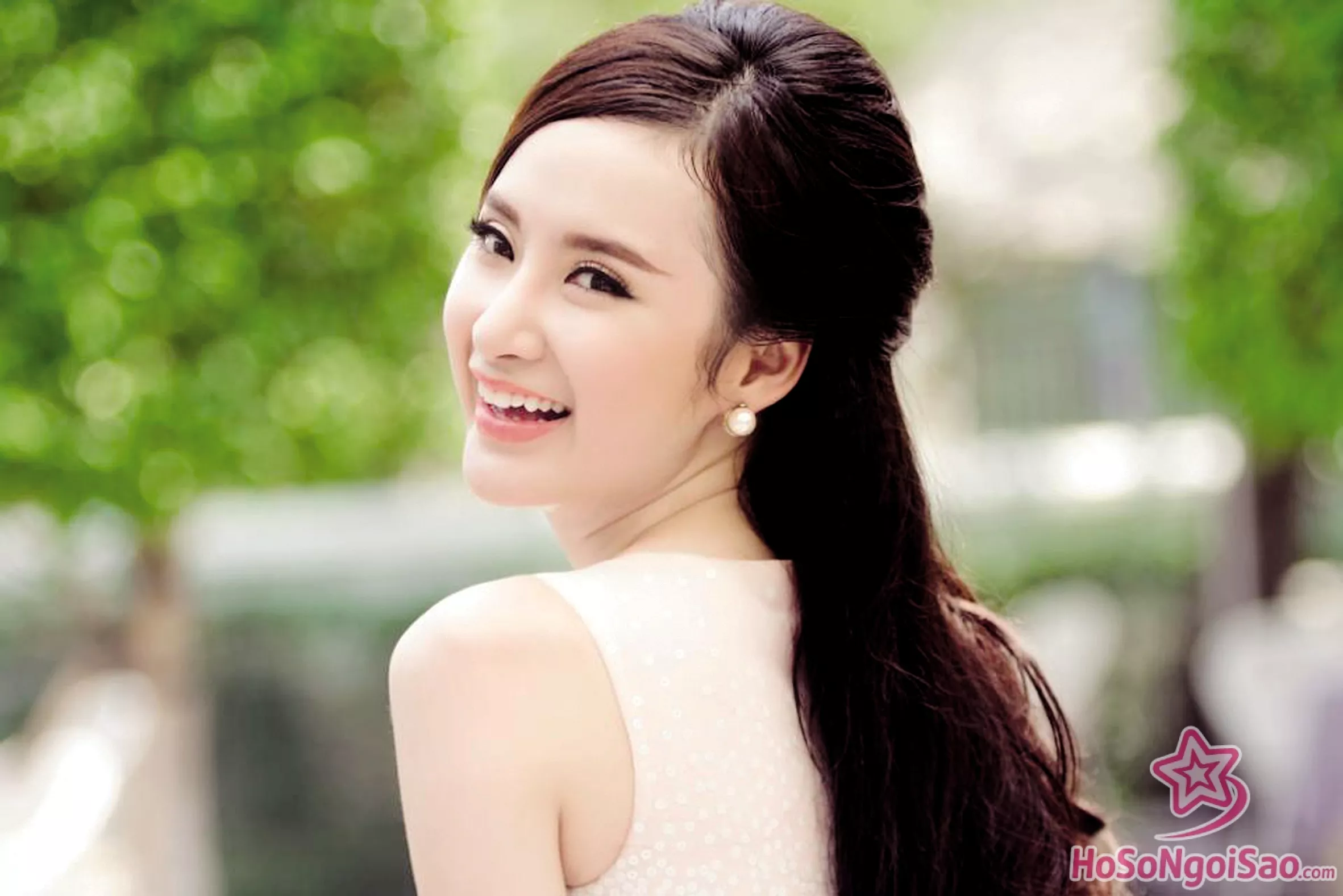 Angela Phương Trinh