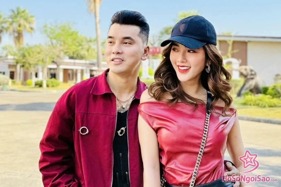 vo ung hoang phuc la ai Ưng Hoàng Phúc là ai? Hành Trình Từ Ngôi Sao Nhạc Việt Đến Biểu Tượng Vpop Vợ Ưng Hoàng Phúc là ai?