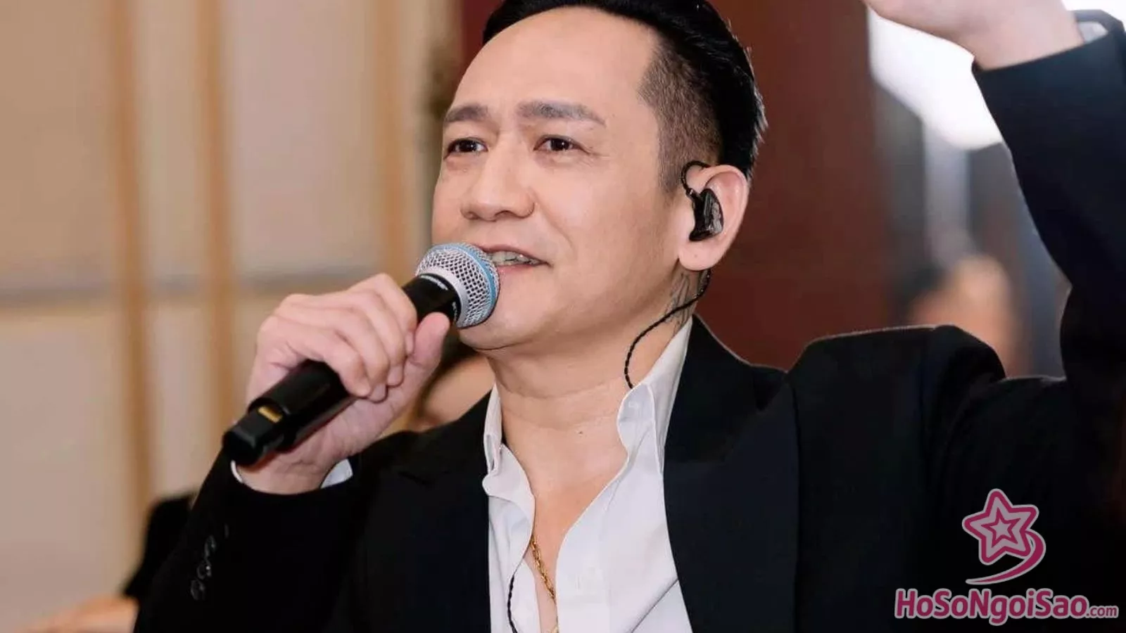 Nam Ca Sĩ Duy Mạnh Xin Lỗi Vì Tiếp Tay Quảng Cáo Lố