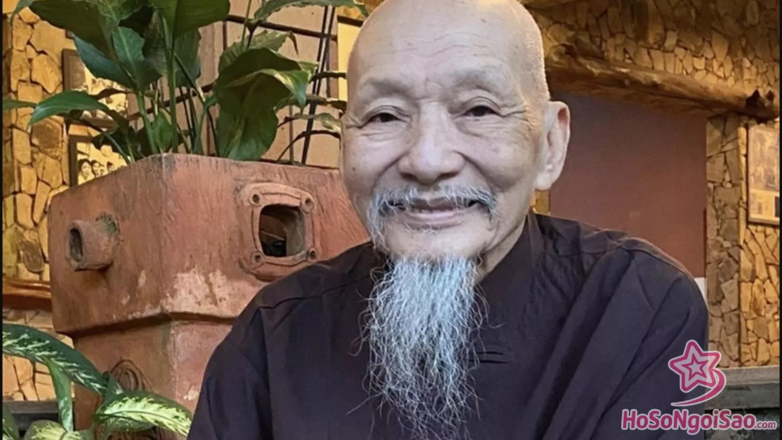 ‘Thầy Ông Nội’ Lê Tùng Vân Lĩnh Án 3 Năm Tù Vì Loạn Luân