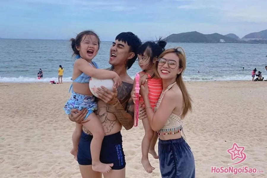 Mối quan hệ giữa Đạt G và các con của Cindy Lư đã được nhiều người ca ngợi