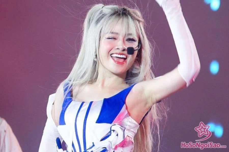 Banner Dương Hoàng Yến