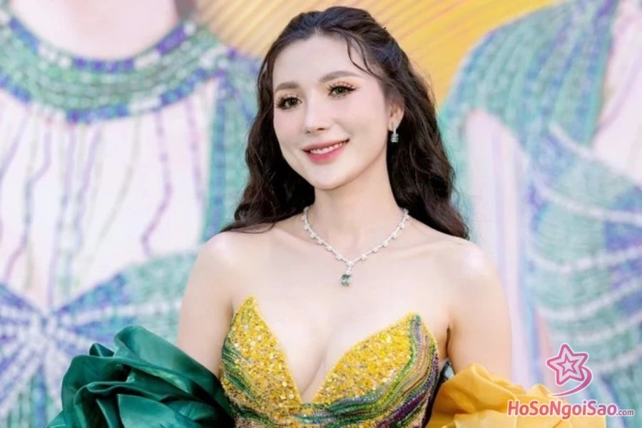 Ngân Collagen