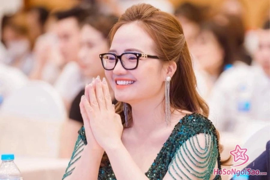 Banner Hoàng Hường