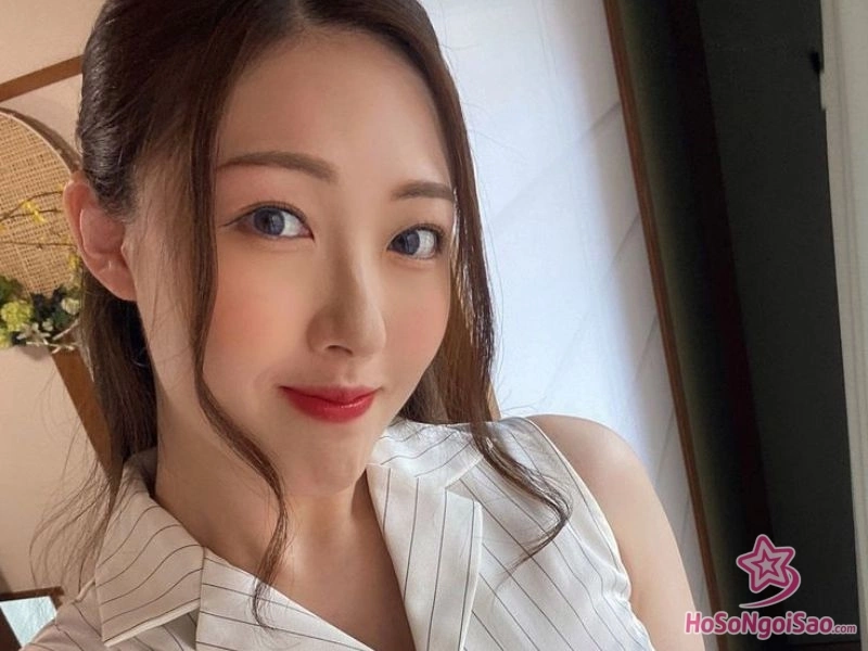 phong cach nghe thuat va hinh anh ca nhan cua sayuri hayama Sayuri Hayama: Tiểu sử, Sự nghiệp và Hành trình của Nghệ sĩ Nhật Bản Phong cách nghệ thuật và hình ảnh cá nhân của Sayuri Hayama