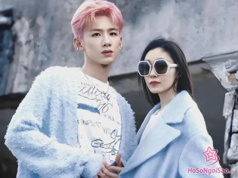 Bước Đầu Sự Nghiệp Diễn Xuất Của Bạch Kính Đình