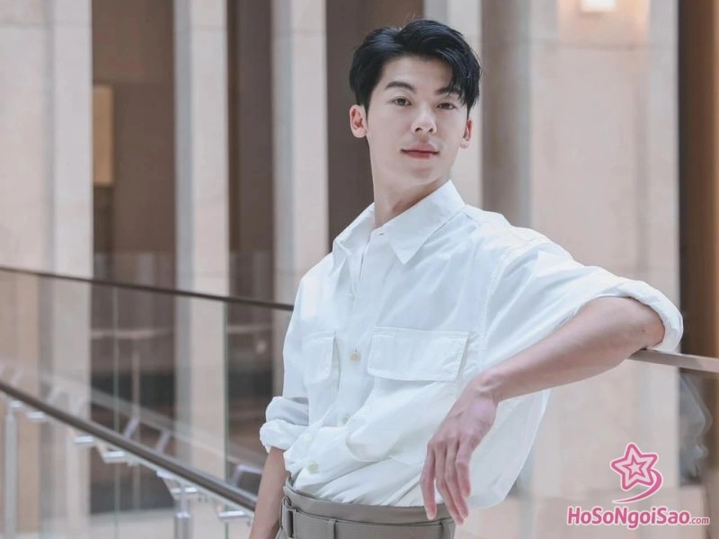 hua quang han tieu su va qua trinh hinh thanh su nghiep Hứa Quang Hán: Cuộc Hành Trình Từ Ca Sĩ Đến Diễn Viên Hàng Đầu Châu Á Hứa Quang Hán: Tiểu Sử và Quá Trình Hình Thành Sự Nghiệp