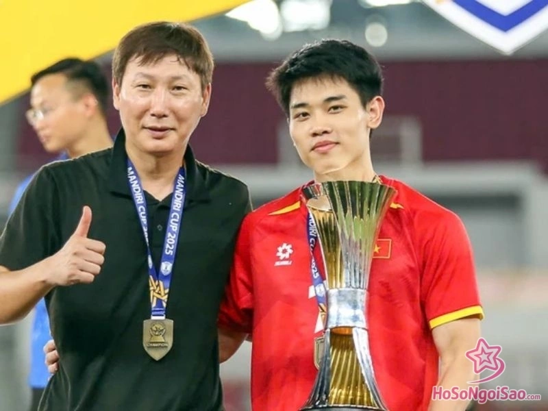 thanh tich quoc te va doi tuyen quoc gia Nguyễn Đình Bắc: Tiểu Sử, Sự Nghiệp Và Thành Tựu Ấn Tượng Thành Tích Quốc Tế Và Đội Tuyển Quốc Gia