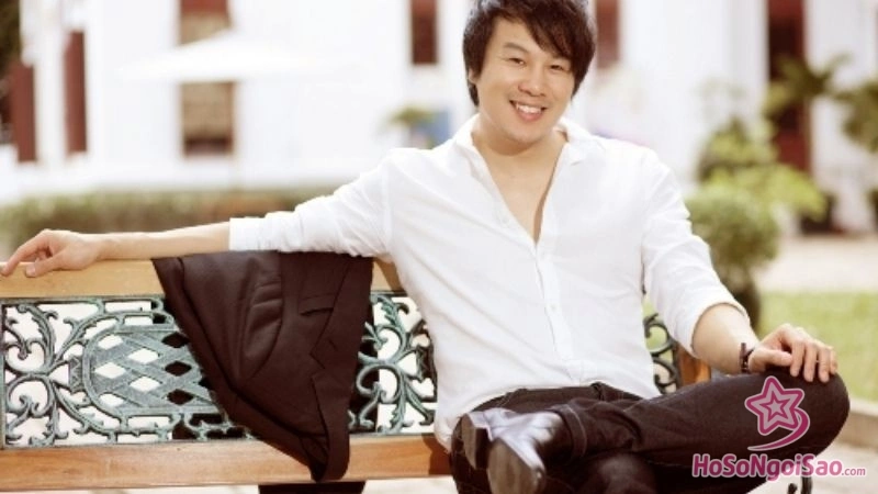 su nghiep am nhac lung lay cua thanh bui tu ban nhac north en australian idol Thanh Bùi: Hành Trình Từ Australian Idol Đến "Linh Hồn" Của Giáo Dục Âm Nhạc Việt Sự nghiệp âm nhạc lừng lẫy của Thanh Bùi: Từ ban nhạc North đến Australian Idol