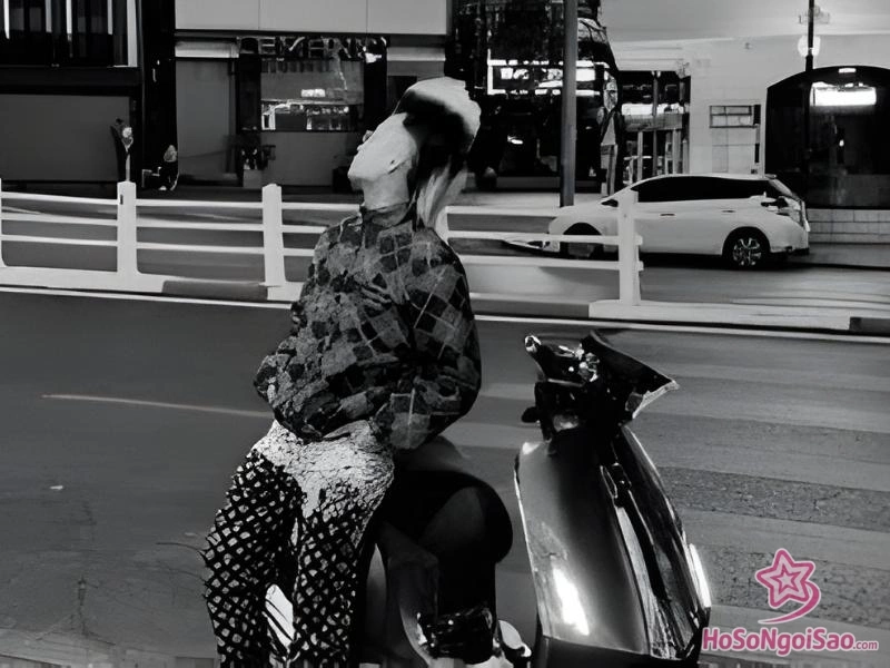 phong cach thoi trang boy pho thuong hieu dinh vi cua hoang cuu bao Hoàng Cửu Bảo Là Ai? Tiểu Sử Và Những Tranh Cãi Xoay Quanh TikToker "Boy Phố" Phong cách thời trang "Boy Phố" – Thương hiệu định vị của Hoàng Cửu Bảo