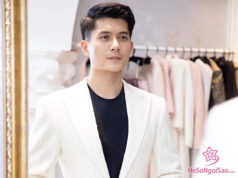 thong tin tieu su chi tiet ve lam bao chau Lâm Bảo Châu là ai? Tiểu sử và sự nghiệp nam người mẫu Thông tin tiểu sử chi tiết về Lâm Bảo Châu