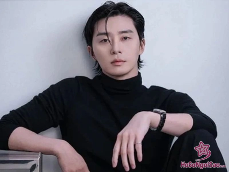 tieu su va doi tu chang thieu gia di len bang thuc luc Park Seo-joon: Hành trình từ "Nam thần thanh xuân" đến ngôi sao toàn cầu MCU Tiểu sử và đời tư: Chàng thiếu gia đi lên bằng thực lực