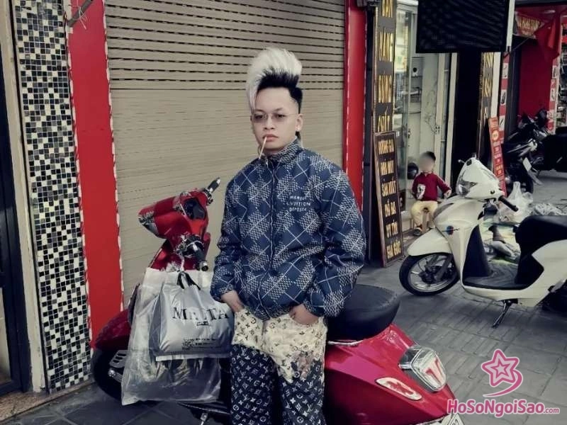 tiktoker hoang cuu bao sinh nam bao nhieu Hoàng Cửu Bảo Là Ai? Tiểu Sử Và Những Tranh Cãi Xoay Quanh TikToker "Boy Phố" TikToker Hoàng Cửu Bảo sinh năm bao nhiêu