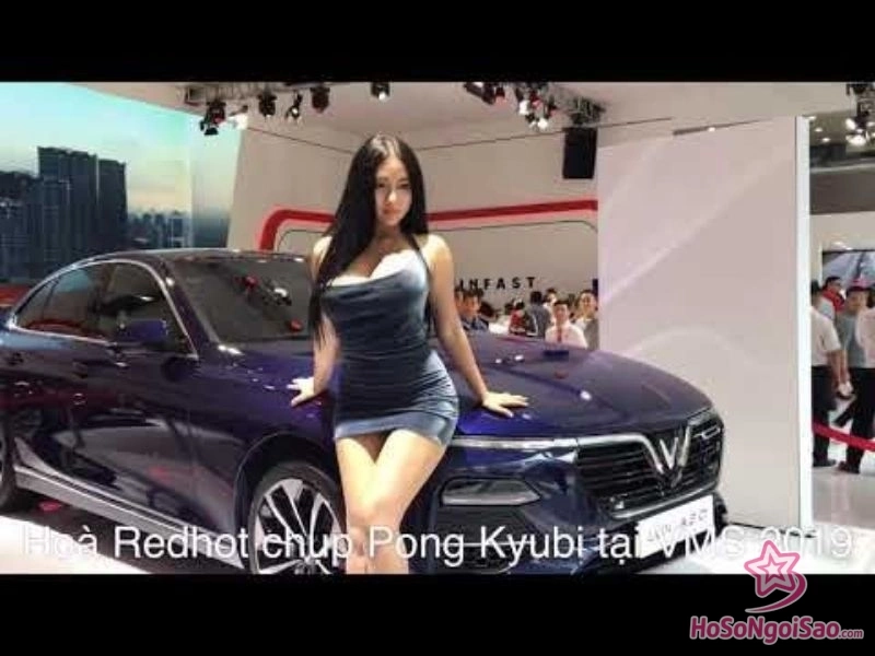 tom tat ly lich nguoi mau vo huynh ngoc phung Võ Huỳnh Ngọc Phụng là ai? Chân dài gây sốc tại Vietnam Motor Show Tóm tắt lý lịch người mẫu Võ Huỳnh Ngọc Phụng