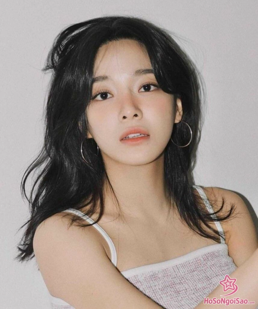 Kim Se-jeong: Hành Trình Từ “God Sejeong” Đến Ngôi Sao Đa Tài Bậc Nhất K-Biz