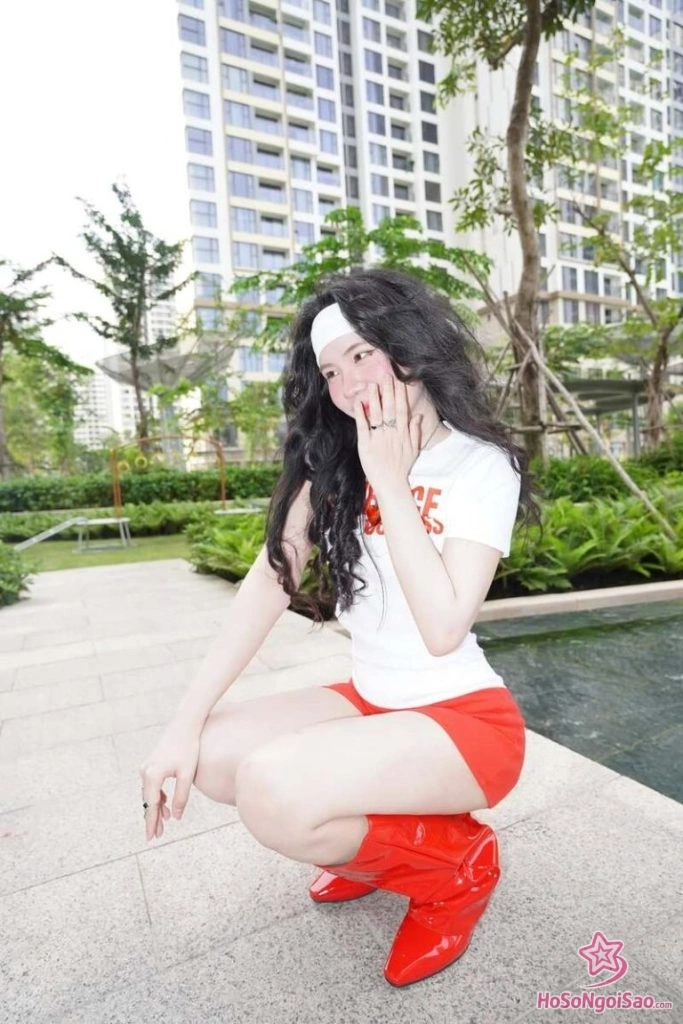 Sammy Đào Là Ai? Hành Trình Trở Thành Nữ YouTuber Triệu View Của Hero Team