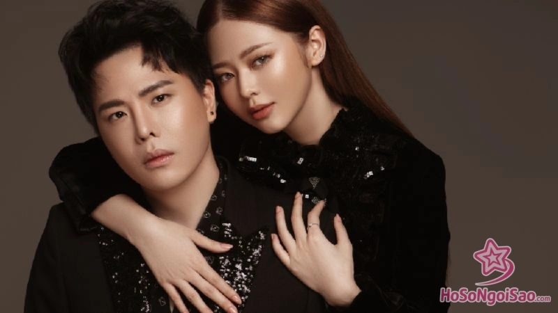 buoc ngoat solo va su ket hop voi trinh thang binh Liz Kim Cương Là Ai? Hành Trình Từ Trưởng Nhóm LIME Đến Nữ Ca Sĩ Solo Thực Lực Bước Ngoặt Solo Và Sự Kết Hợp Với Trịnh Thăng Bình