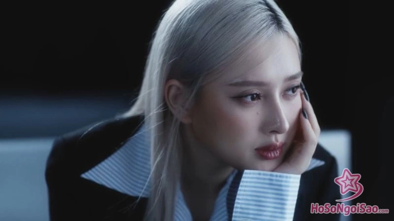 chu thuy quynh su lua chon giua dam me va thuc tai Chu Thúy Quỳnh Là Ai? Hành Trình Từ "Nữ Hoàng Cover" Đến Giọng Ca Trầm Bảo Vật Chu Thúy Quỳnh sự lựa chọn giữa đam mê và thực tại