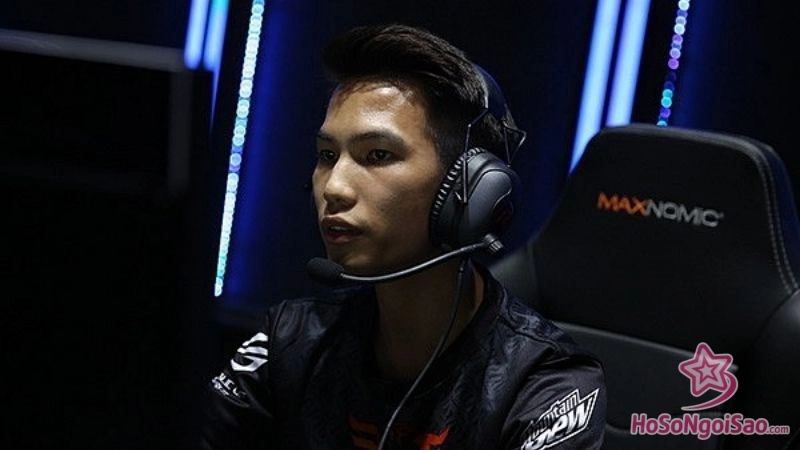 nhung scandal vo tien khoang hau trong su nghiep Tiểu sử Tú Sena: Sự nghiệp lừng lẫy và những scandal chấn động Những Scandal "vô tiền khoáng hậu" trong sự nghiệp