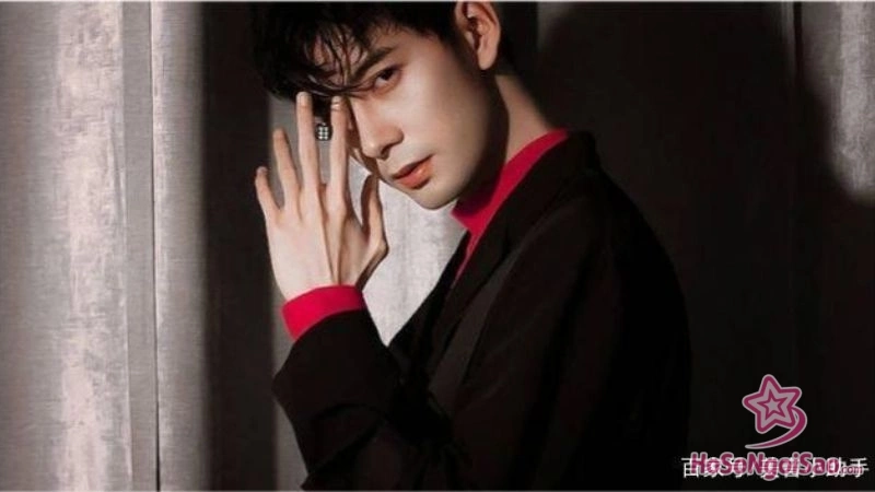 tran tinh huc tu dien vien nhi den ngoi sao hang a Trần Tinh Húc: Hành Trình Từ "Thủ Khoa Ngành Diễn" Đến Nam Thần Thực Lực Trần Tinh Húc Từ diễn viên nhí đến ngôi sao hạng A