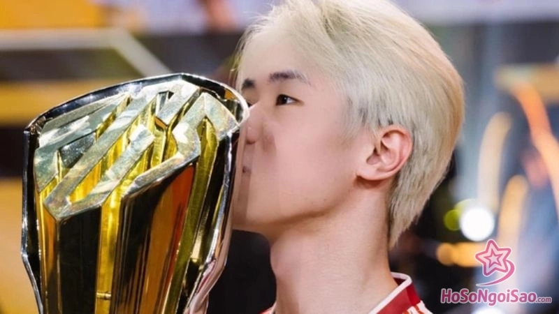 himass la ai tieu su cua game thu la phuong tien dat Himass: Chân Dung "Cỗ Máy Fragger" Số 1 PUBG Việt Nam Chạm Đỉnh Thế Giới Himass Là Ai? Tiểu Sử Của Game thủ Lã Phương Tiến Đạt