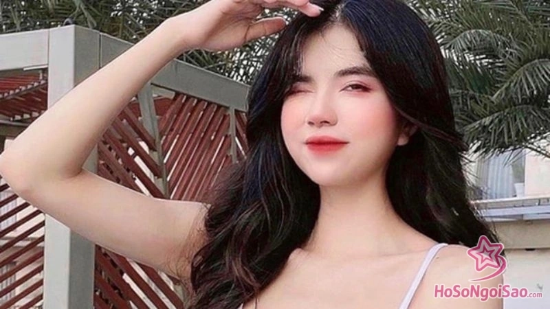 mai dora xuat than va buoc ngoat re huong nghe thuat Mai Dora: Hành Trình Từ Hot Girl Đến "Nữ Thần" MC Của Làng Liên Minh Huyền Thoại Mai Dora - Xuất Thân Và Bước Ngoặt Rẽ Hướng Nghệ Thuật