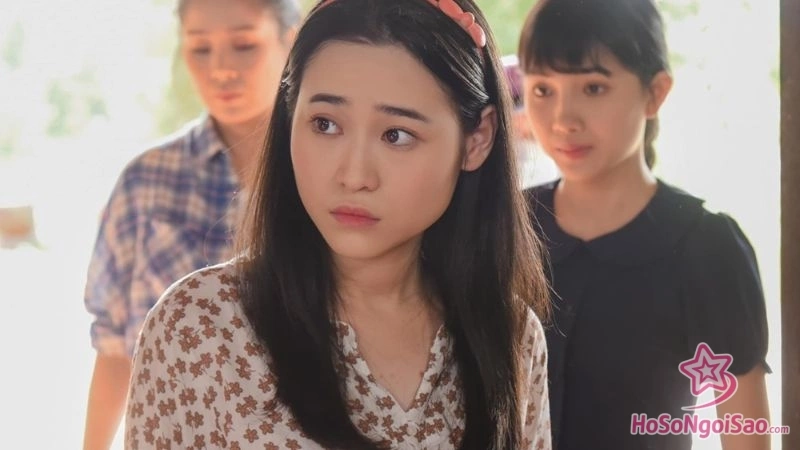 nhung bai hoc khoi nghiep nghe thuat tu cau chuyen cua hoang yen Diễn Viên Trần Phan Hoàng Yến: Hành Trình Chinh Phục Nghệ Thuật Những Bài Học Khởi Nghiệp Nghệ Thuật Từ Câu Chuyện Của Hoàng Yến