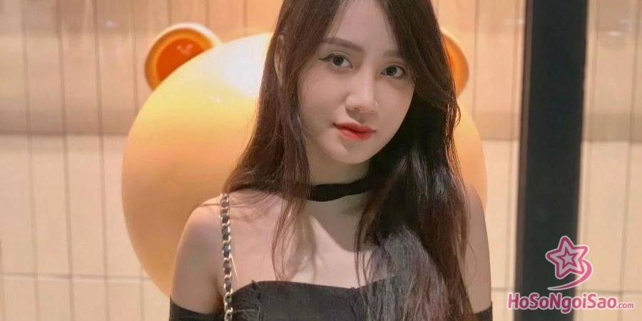 quynh moon tu sitcom den phim truyen hinh vtv Quỳnh Moon Là Ai? Hành Trình Từ Bỏ Trường Y Để Chinh Phục Màn Ảnh Của Đỗ Thúy Quỳnh Quỳnh Moon từ Sitcom đến phim truyền hình VTV