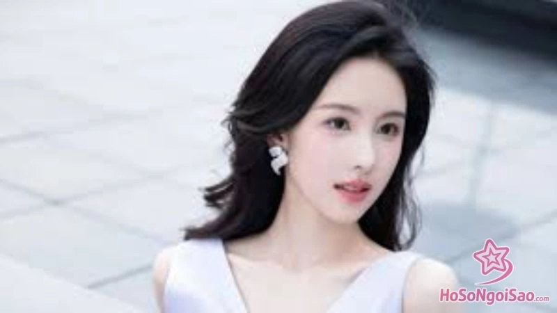tong quan tieu su tran do linh Trần Đô Linh: Hành Trình Từ "Nữ Thần Học Đường" Đến Ngôi Sao Thực Lực Tổng Quan Tiểu Sử Trần Đô Linh